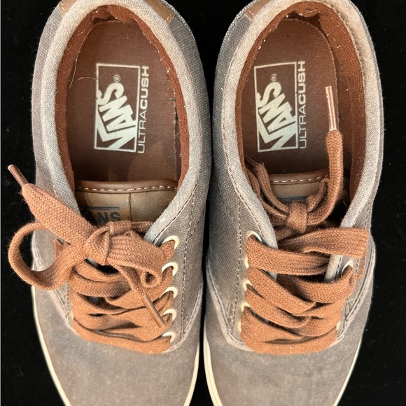 SOLD 5/11 Vans Ultracush Retro Men’s Sneakers, Size 8.5 - Picture 4 of 14